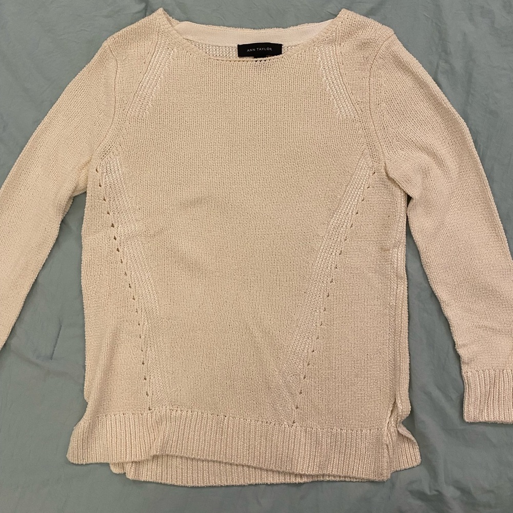 Ann Taylor thin sweater/top